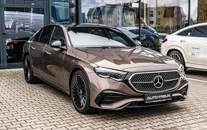 Mercedes-Benz Klasa E cena 442000 przebieg: 5, rok produkcji 2023 z Ciężkowice małe 232